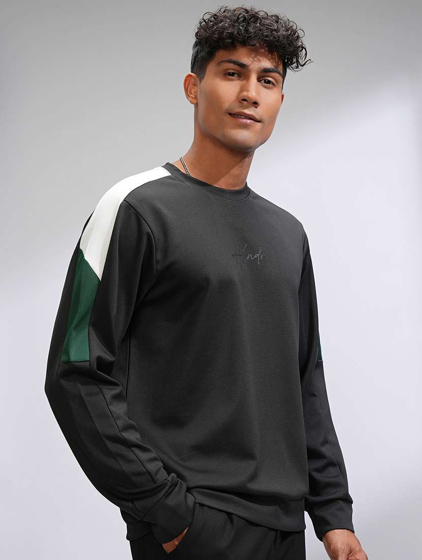 men black long sleeve crew neck t-shirt - 22469321 -  Standard Image - 3