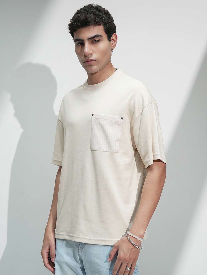 men cream cotton plain t-shirt - 22469323 -  Standard Image - 3