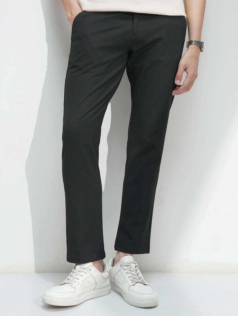 men solid mid rise chinos casual trouser