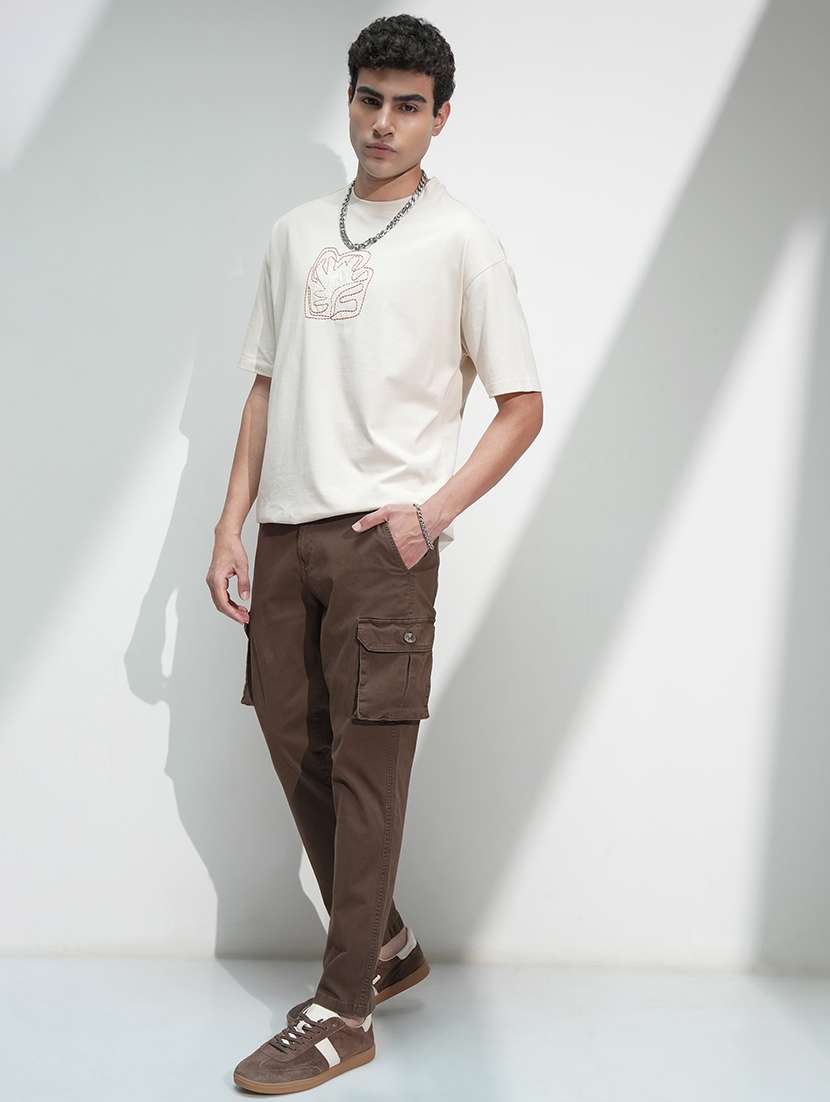 men solid mid rise regular fit cargo  - 22469478 -  Standard Image - 5