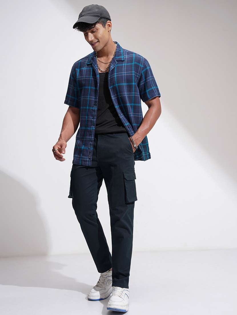 men solid mid rise regular fit cargo  - 22469524 -  Standard Image - 5