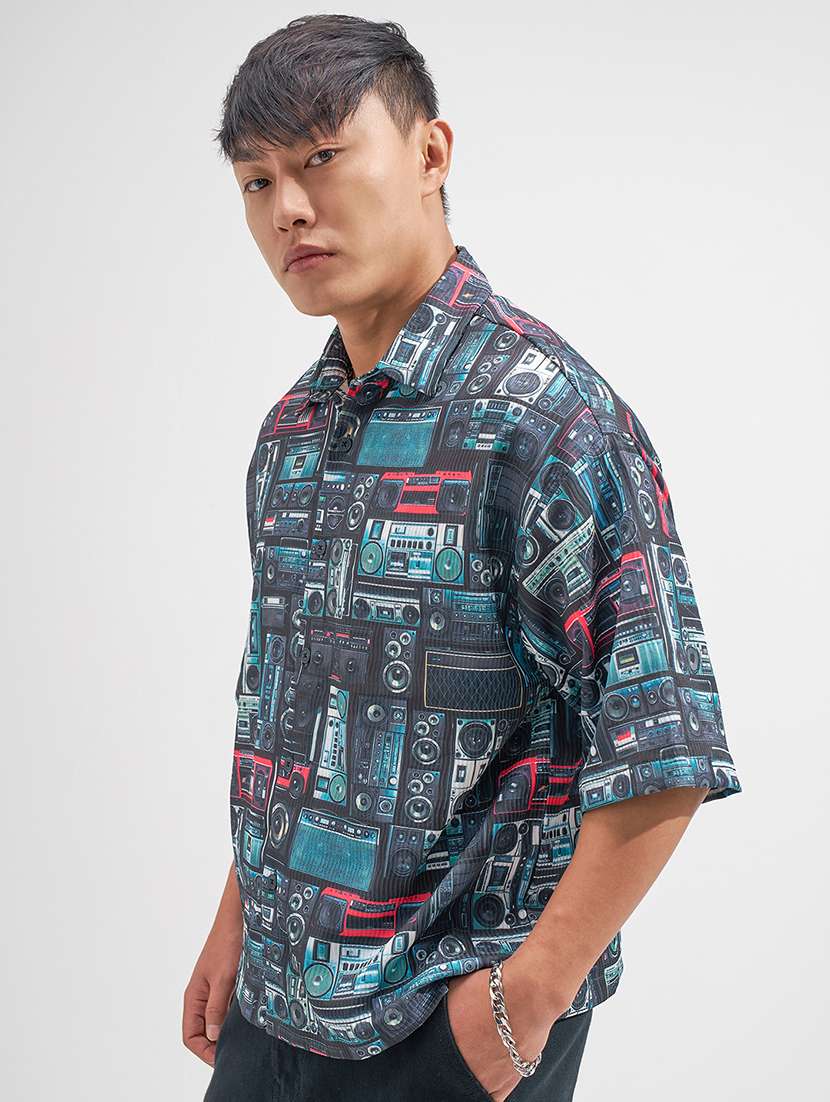 men collared short sleeve casual shirt - 22469628 -  Standard Image - 3