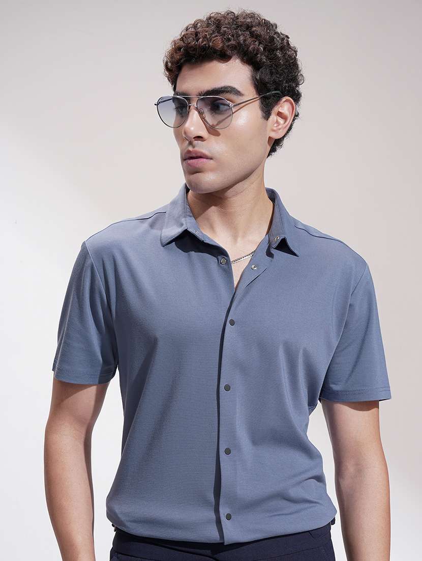 men collared short sleeve casual shirt