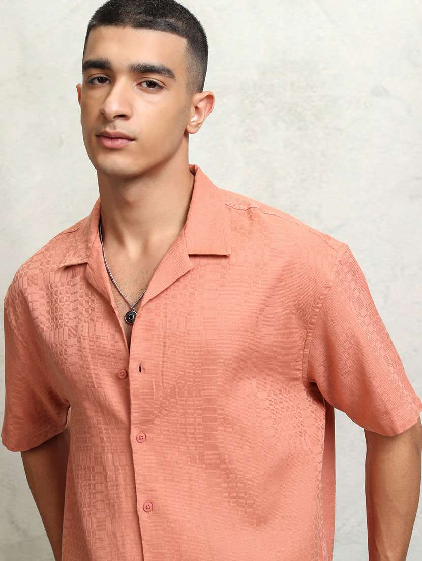 men self design short sleeve regular fit casual shirt