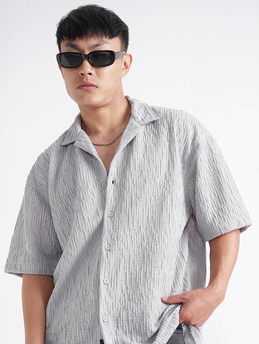 men self design short sleeve regular fit casual shirt