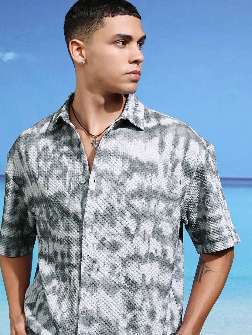 men printed short sleeve regular fit casual shirt