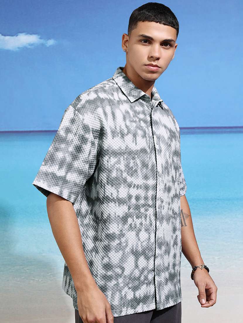 men printed short sleeve regular fit casual shirt - 22470469 -  Standard Image - 3