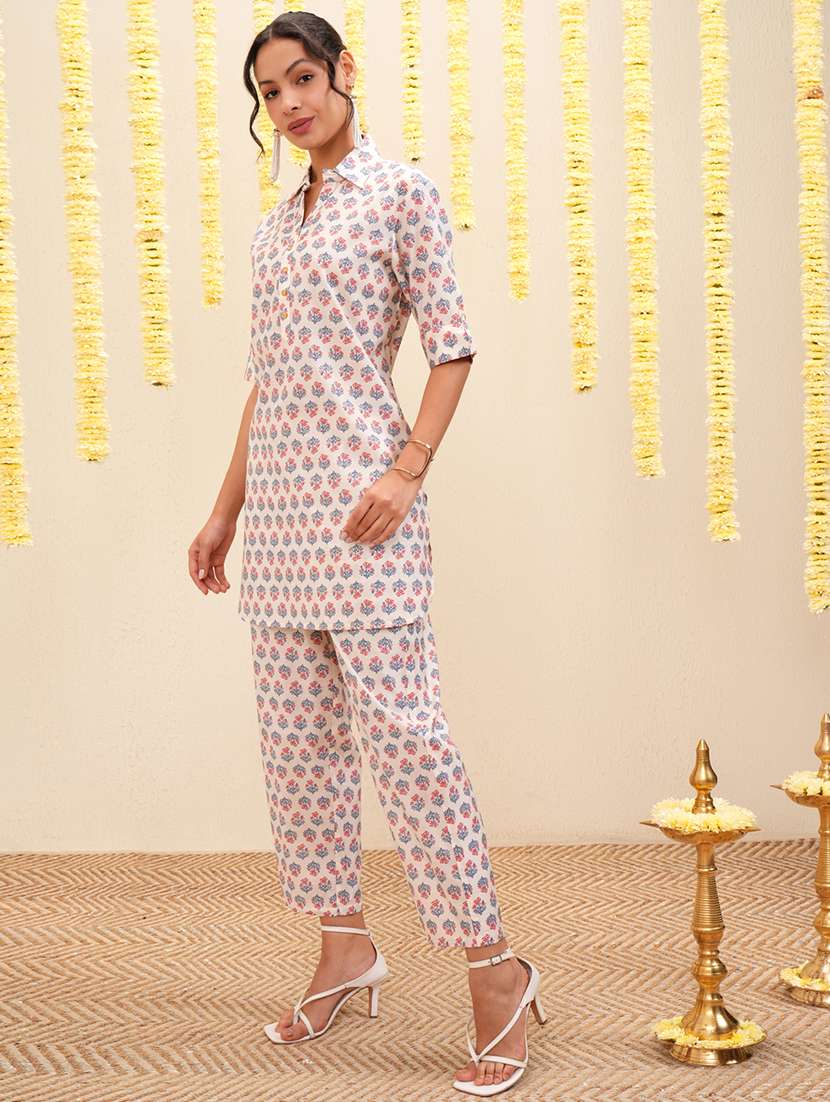 women printed polyester top and trouser set - 22470694 -  Standard Image - 3