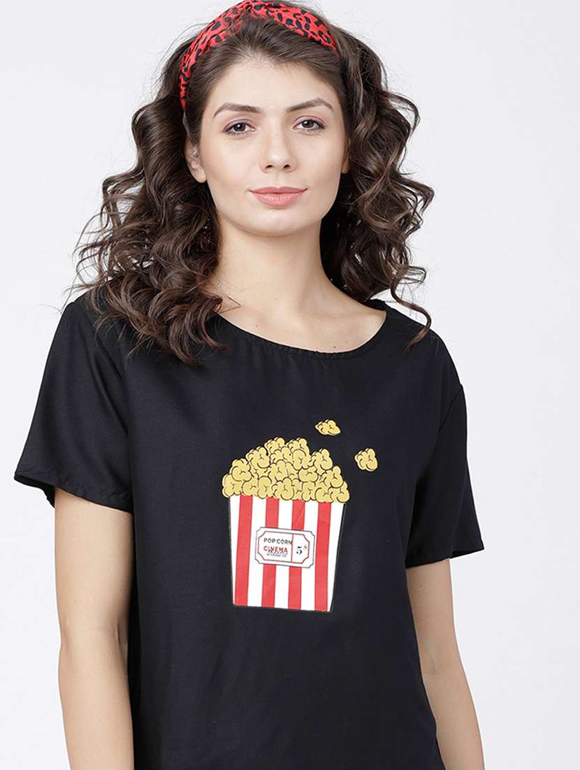 women printed black viscose regular top