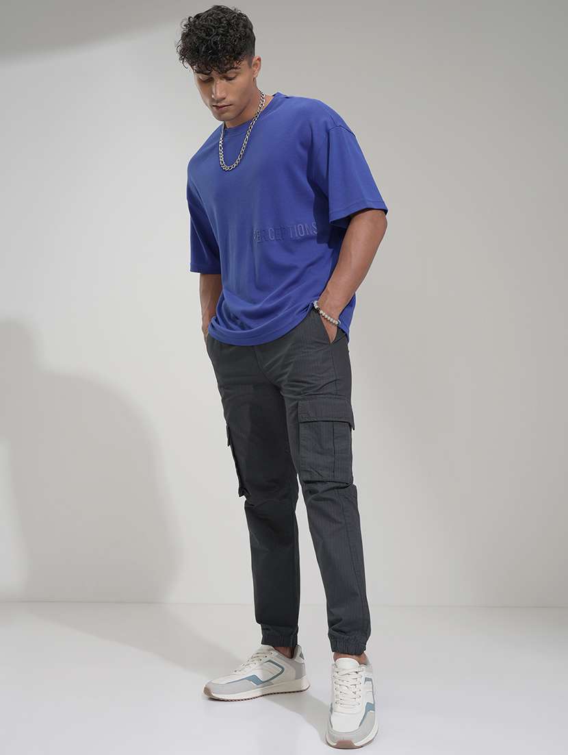 men black solid cargo - 22471296 -  Standard Image - 5