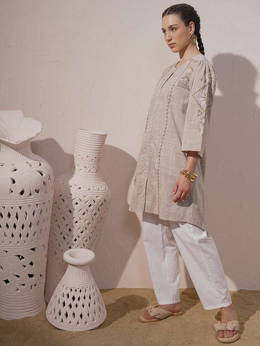 women beige cotton a-line kurta - 22471403 -  Standard Image - 3