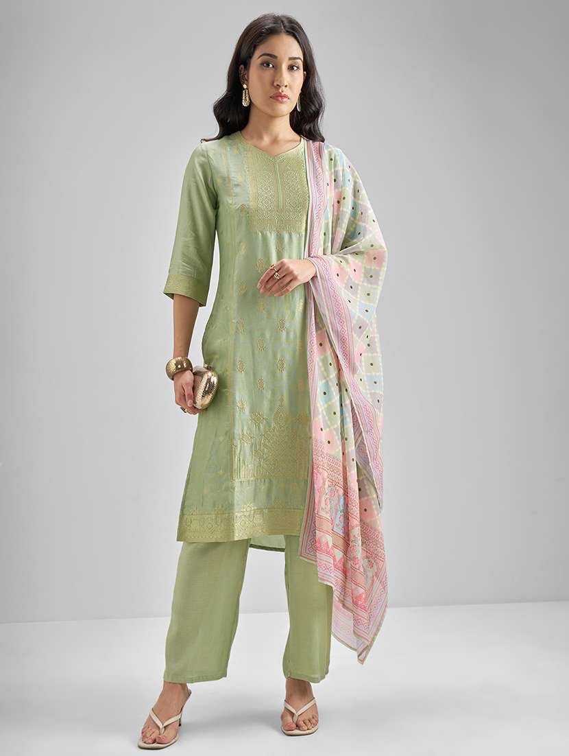 women self design green kurta pant set