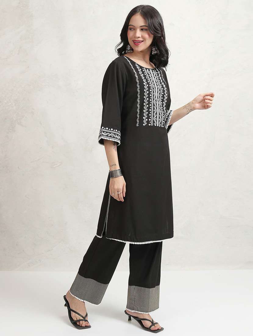 women self design black kurta pant set - 22471464 -  Standard Image - 3