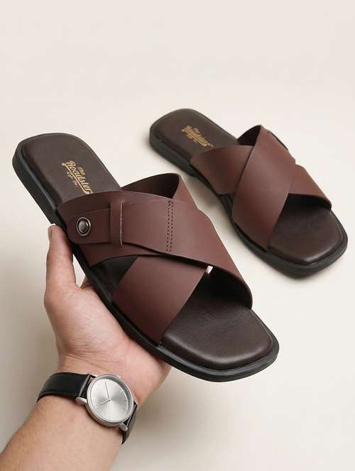 Men Solid Slip On Sandal