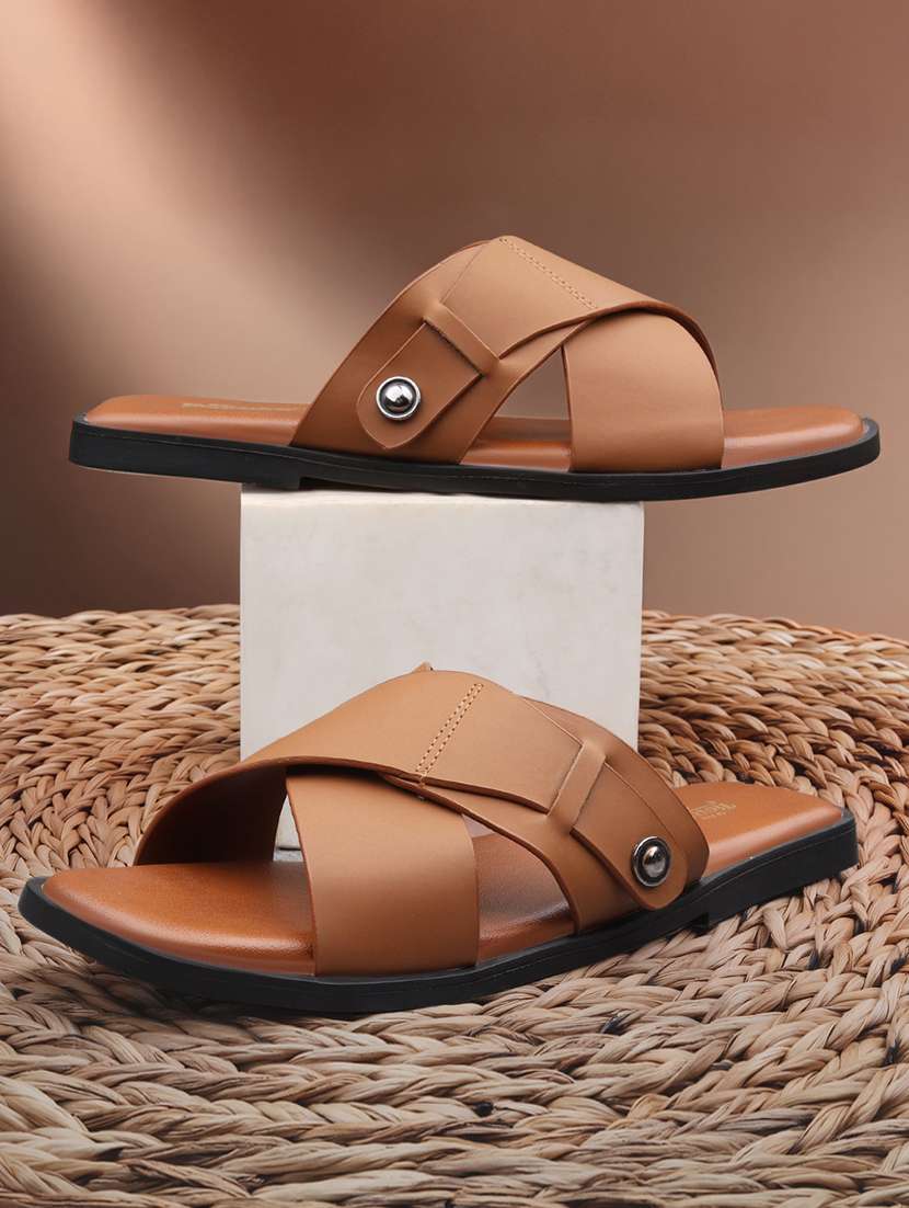 men solid slip on sandal