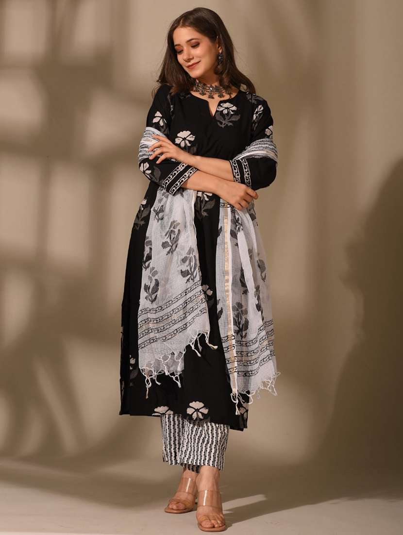 women  printed black suit set - 22471644 -  Standard Image - 3