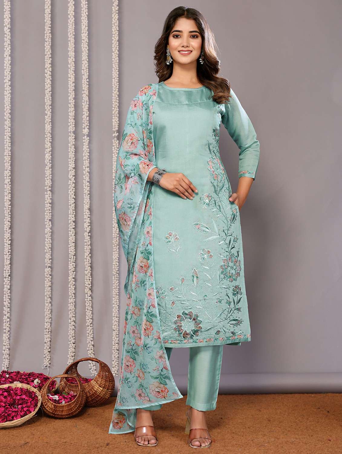 women blue suit set