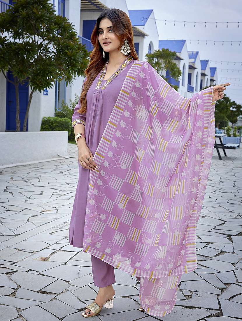 women lavender suit set - 22471687 -  Standard Image - 3