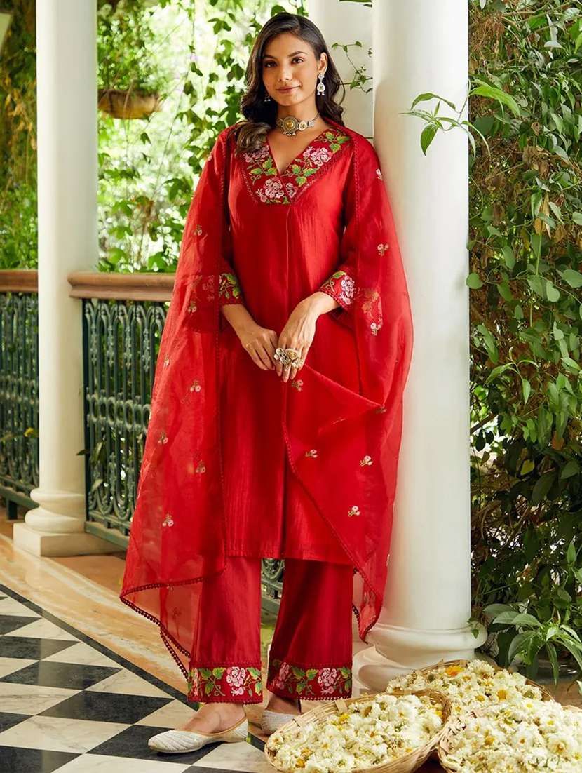 women red suit set
