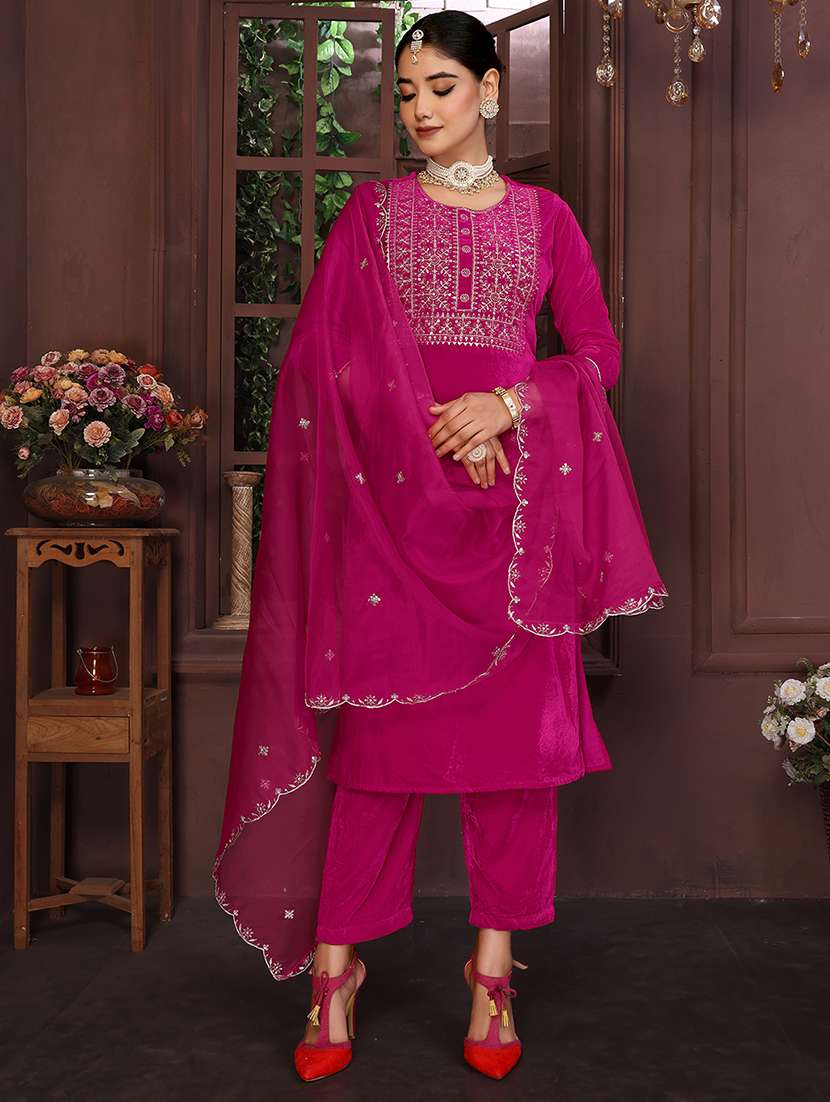 women self design pink suit set - 22471706 -  Standard Image - 3