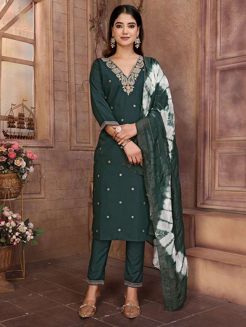 women green suit set
