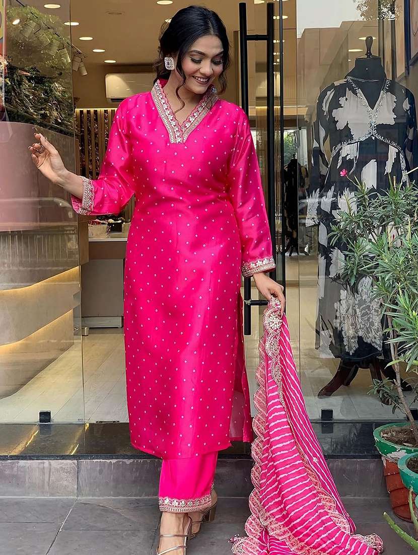 women self design pink suit set - 22471713 -  Standard Image - 3