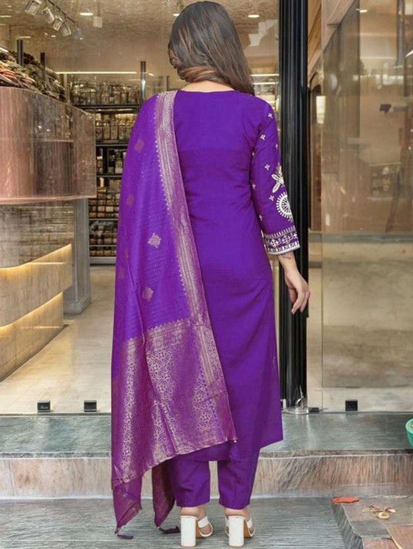 women self design purple suit set - 22471716 -  Standard Image - 3