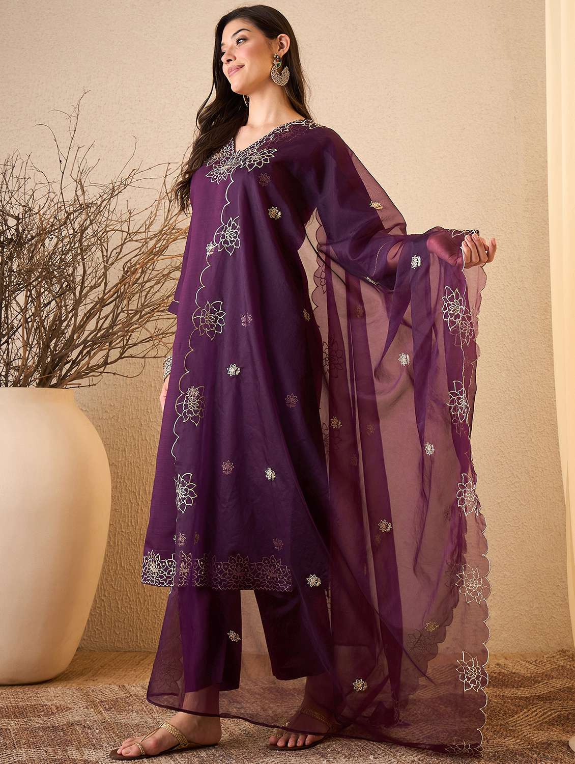 women embroidered three quarter sleeves kurta pant set with dupatta - 22471748 -  Standard Image - 3