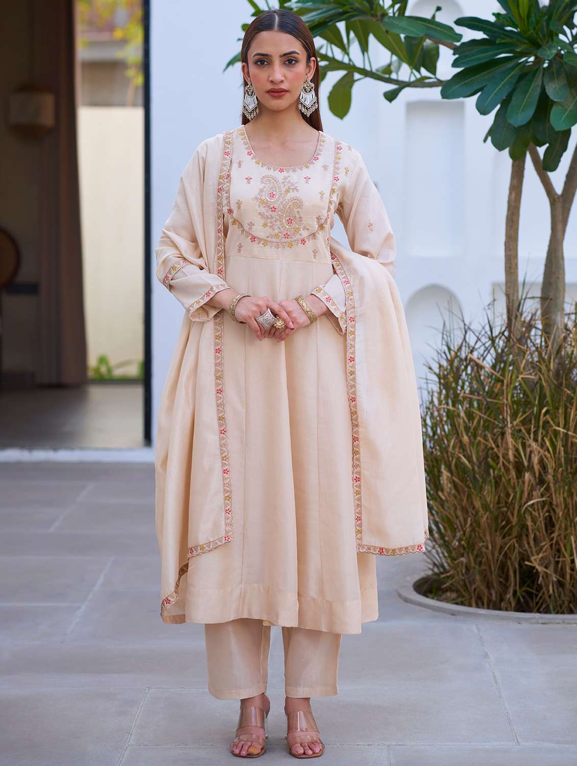 women cream suit set - 22471771 -  Standard Image - 3