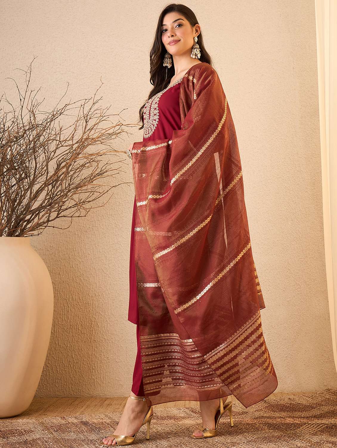 women embroidered three quarter sleeves kurta pant set with dupatta - 22471779 -  Standard Image - 3