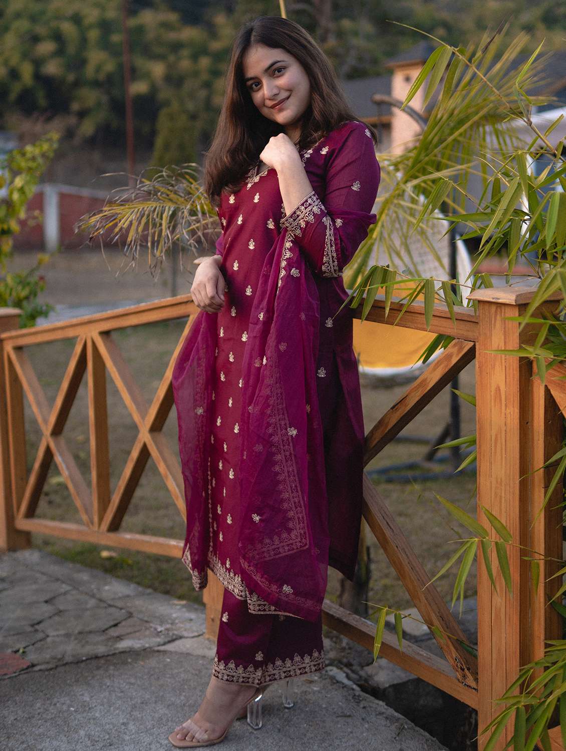 women embroidered three quarter sleeves kurta pant set with dupatta - 22471830 -  Standard Image - 3