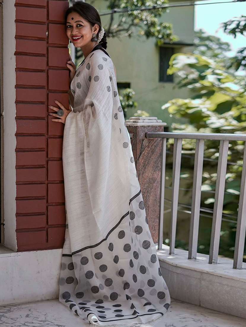 women printed casual wear saree with blouse - 22472619 -  Standard Image - 3