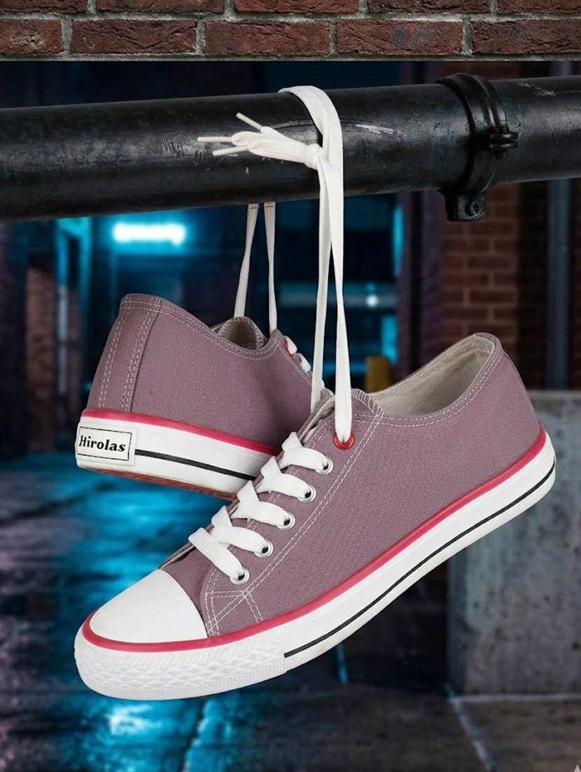 women solid lace-up casual shoe