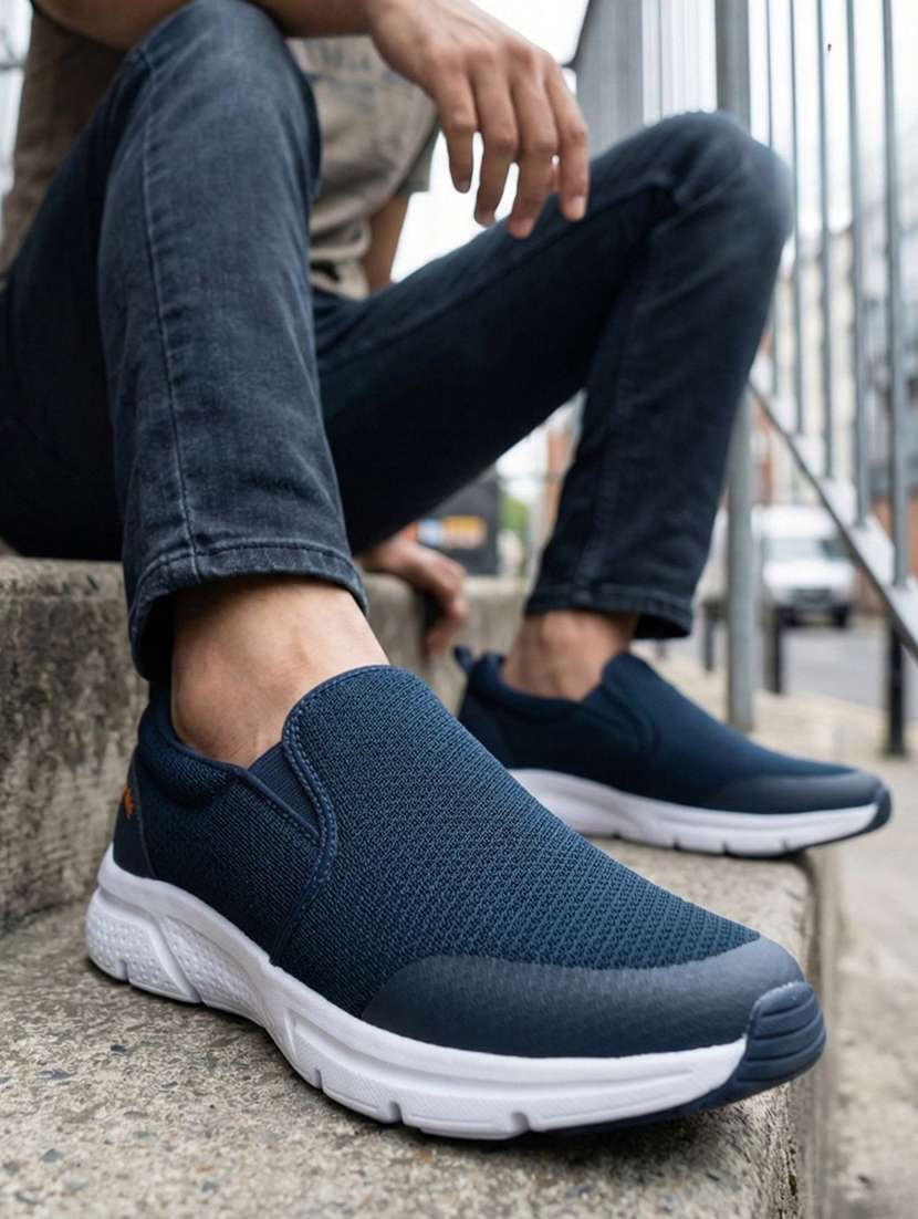 men solid blue lace up shoe