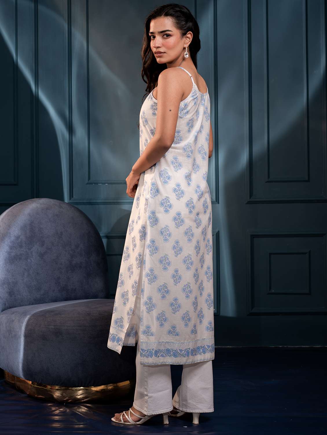 women blue cotton straight kurta - 22473121 -  Standard Image - 3