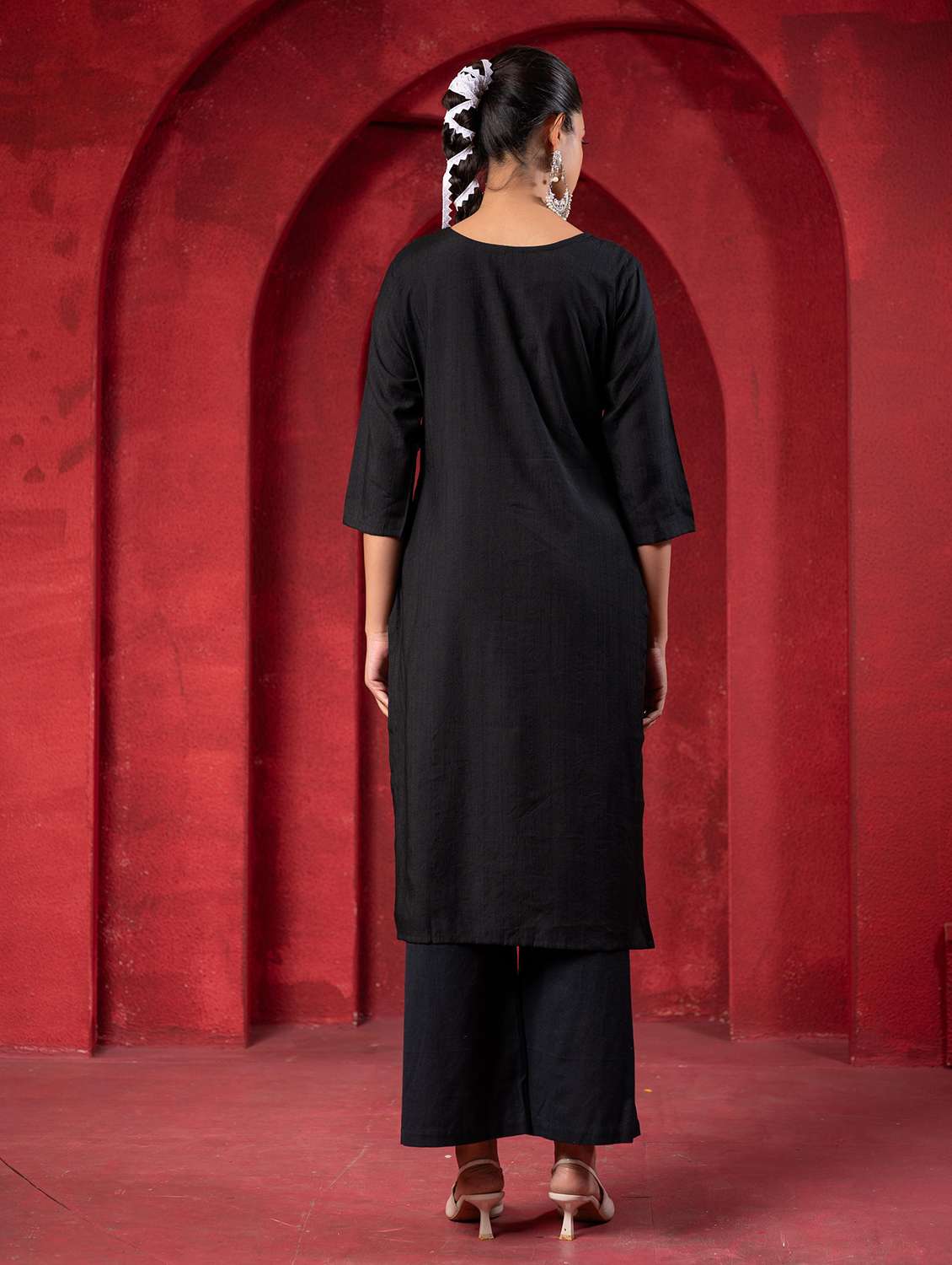 women solid with work three quarter sleeve straight kurta - 22473139 -  Standard Image - 3