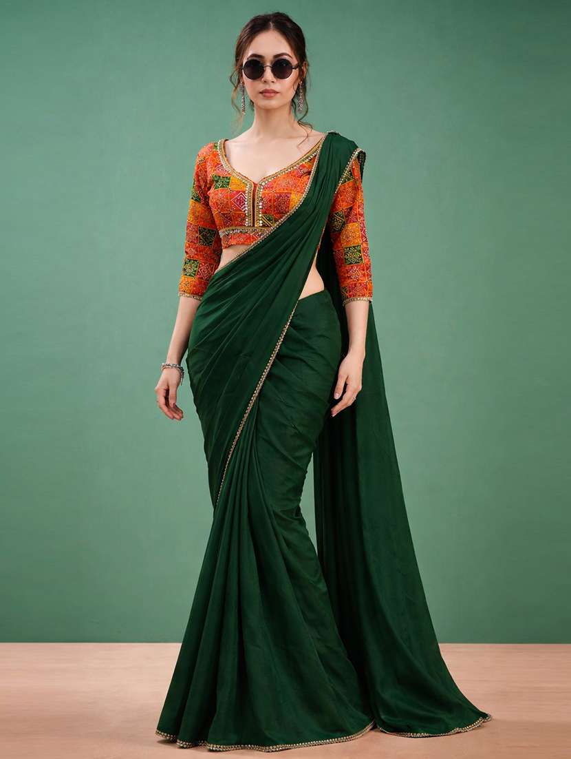 women solid with bordered saree with blouse