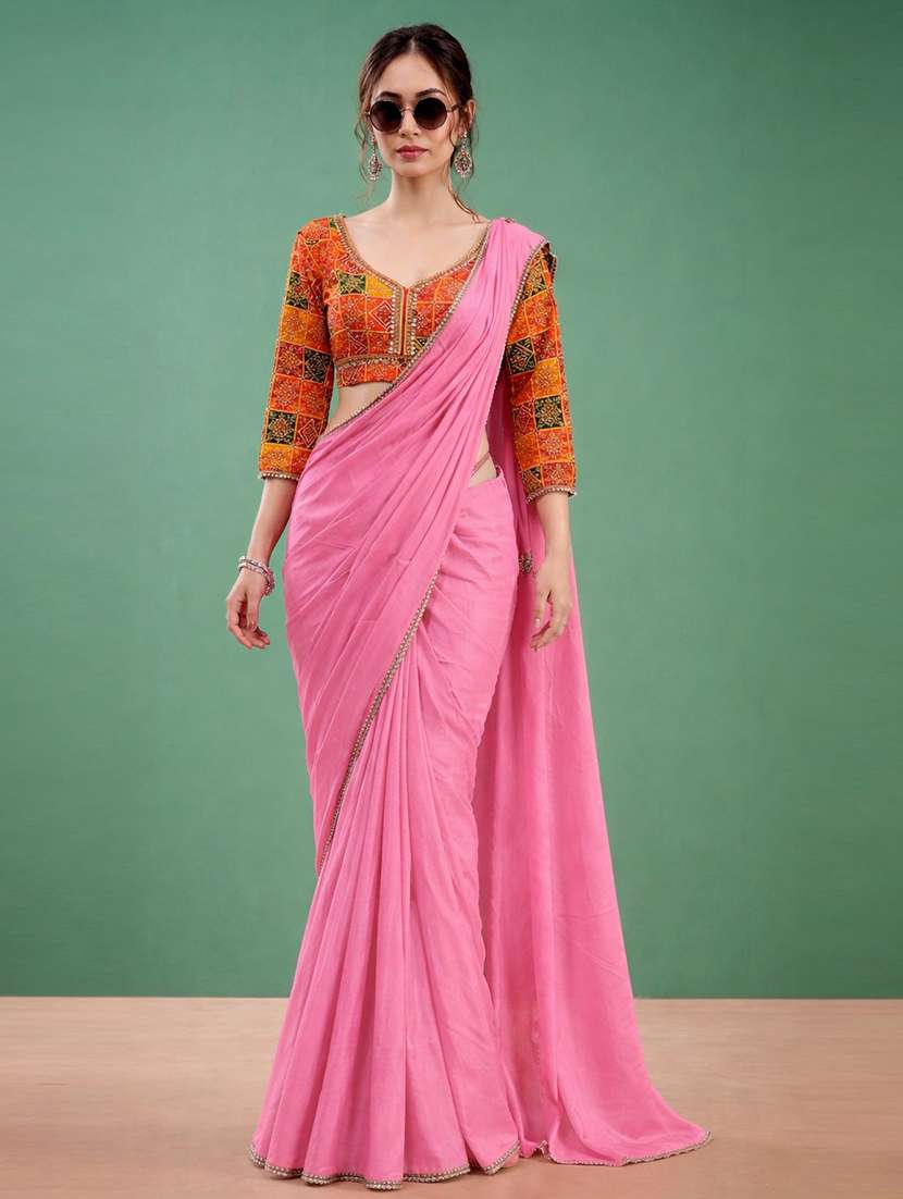 women solid with bordered saree with blouse