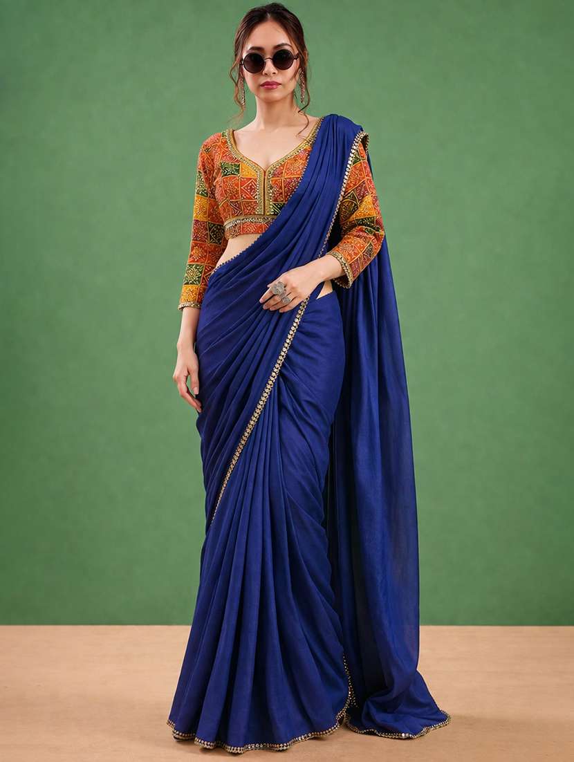 women solid with bordered saree with blouse