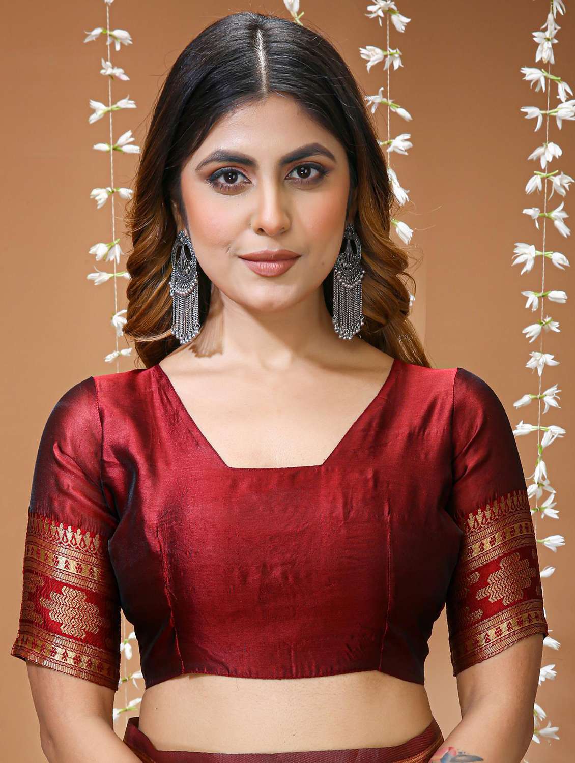 women printed saree with attached blouse with blouse - 22473499 -  Standard Image - 5