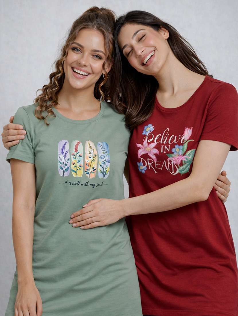 women printed  red cotton blend front print t-shirt