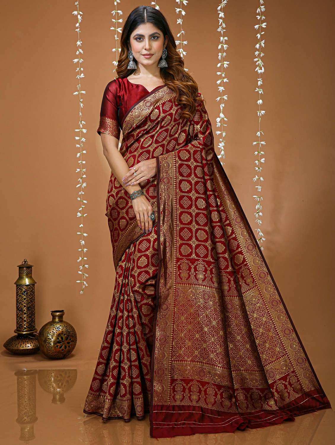 women maroon kanjivaram saree with blouse