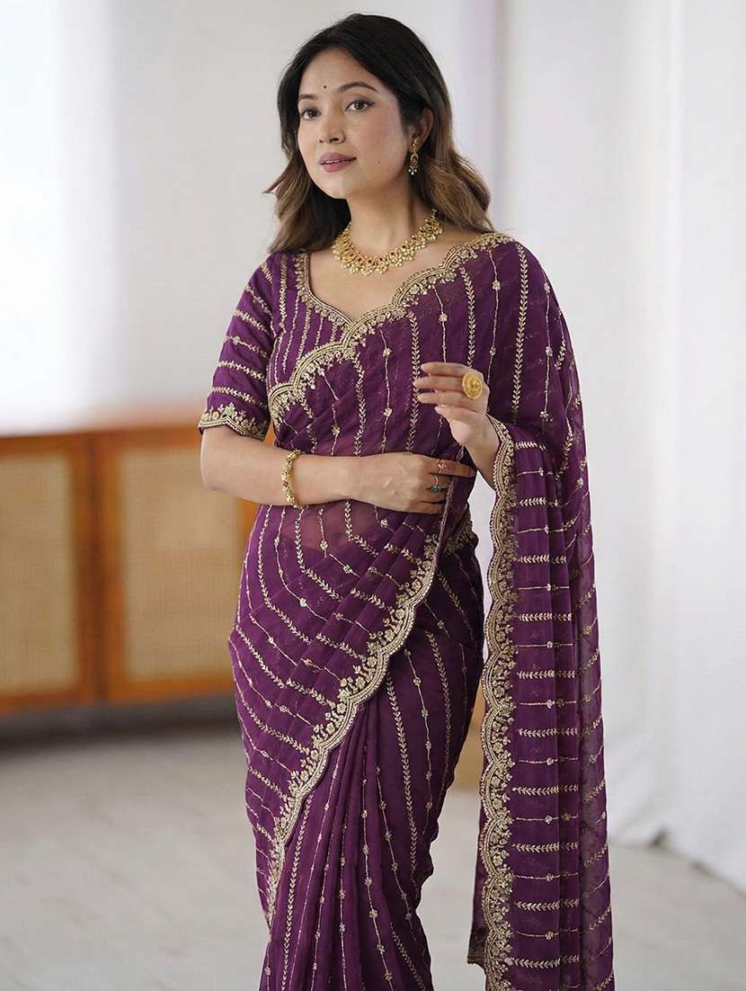 women magenta embellished saree with blouse - 22473658 -  Standard Image - 3
