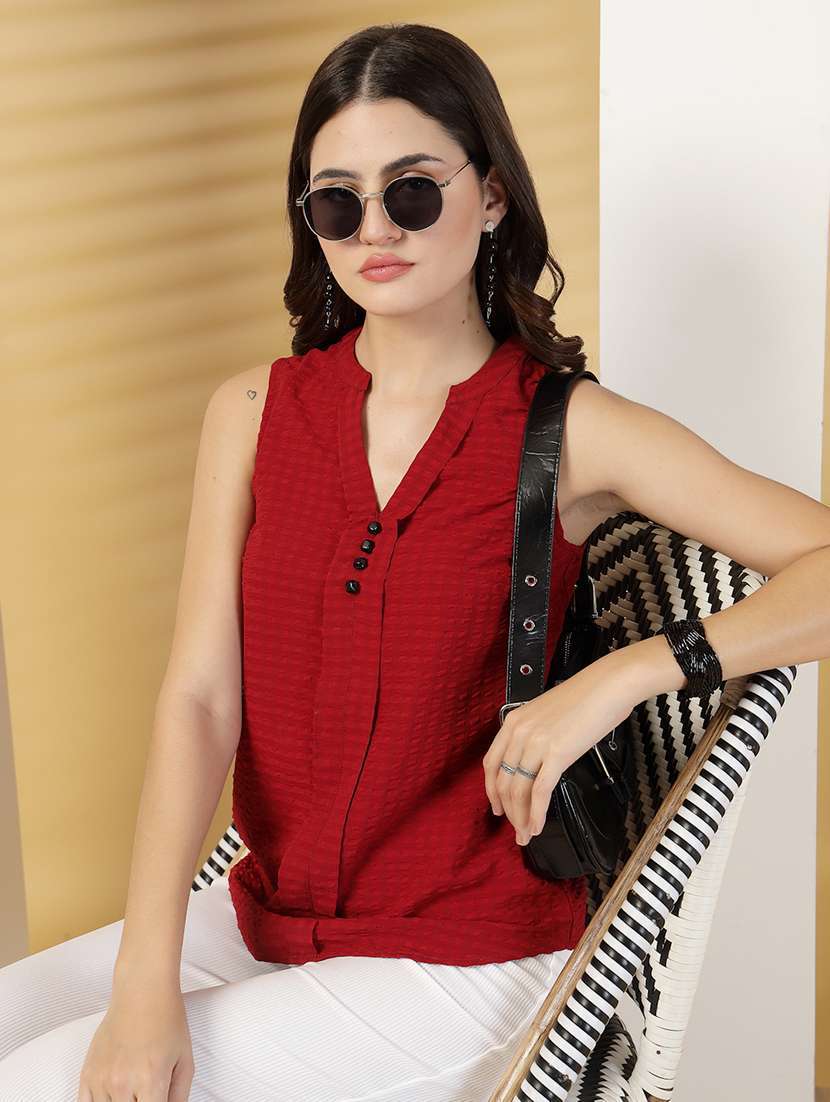 women solid red viscose regular top