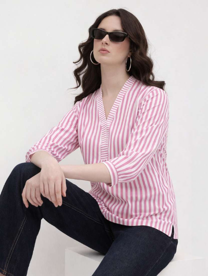 women striped three quarter sleeves v neck top