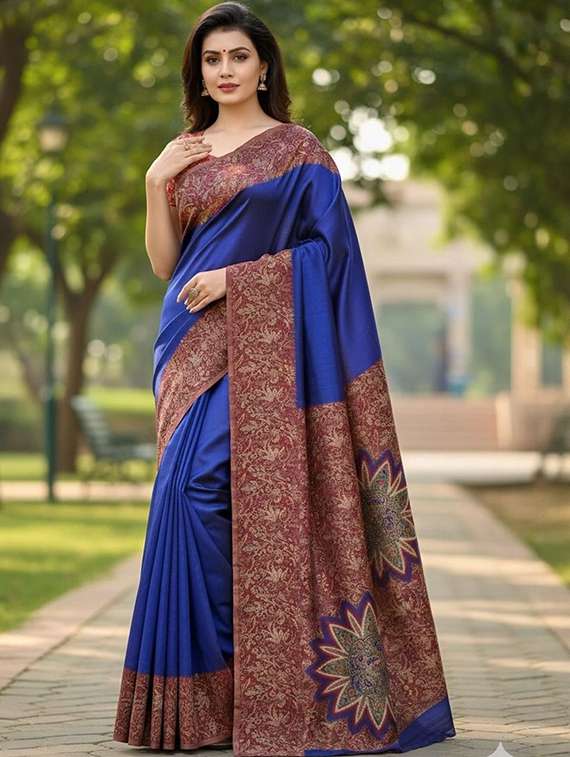 women solid with bordered saree with blouse