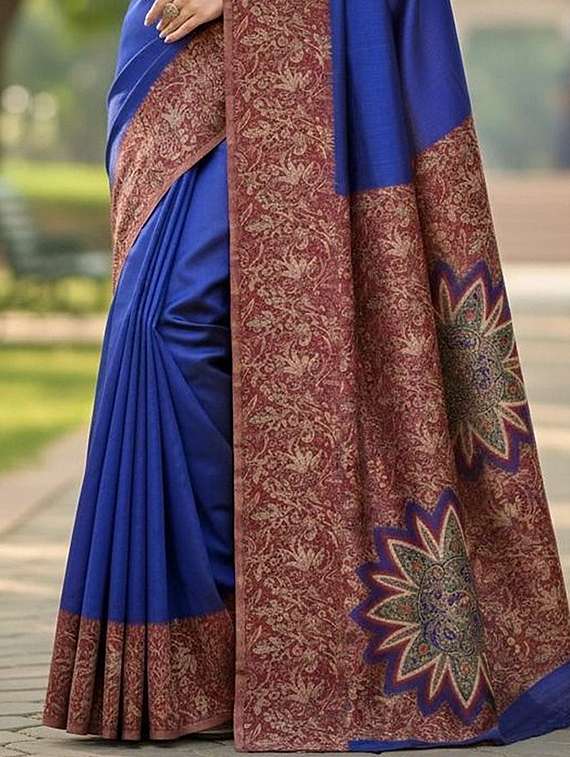 Women Solid With Bordered Saree With Blouse - 22478066 -  Standard Image - 3