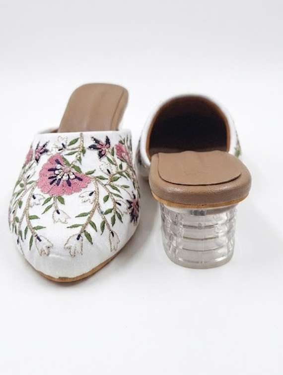 women white mule - 22480595 -  Standard Image - 3