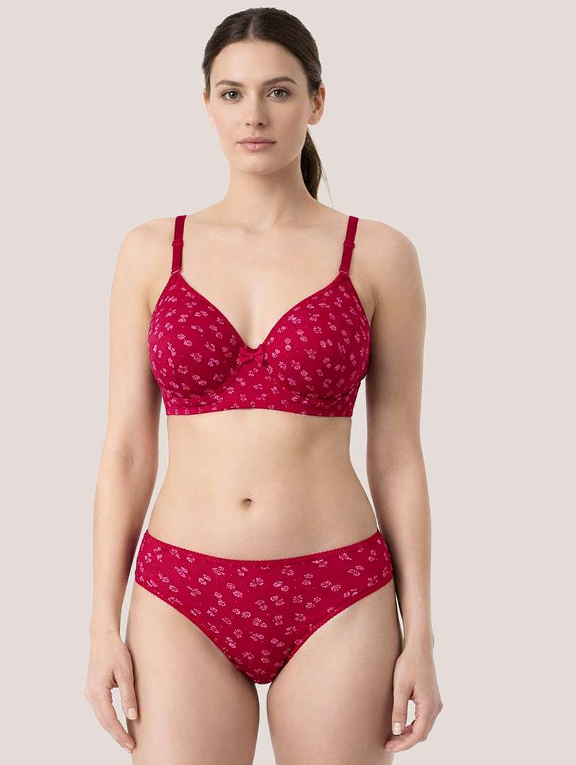 women fuchsia lycra blend bras and panty set