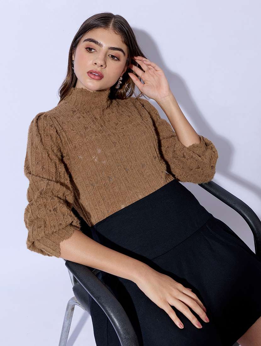 women self design mock neck regular fit top